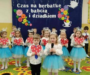 „Tygryski” świętują Dzień Babci i Dziadka